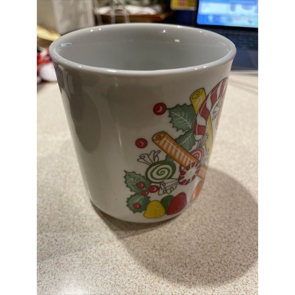 ❤️5/$25 Vintage Schmidt Porcelain Christmas Candy White Mug - Picture 2 of 6